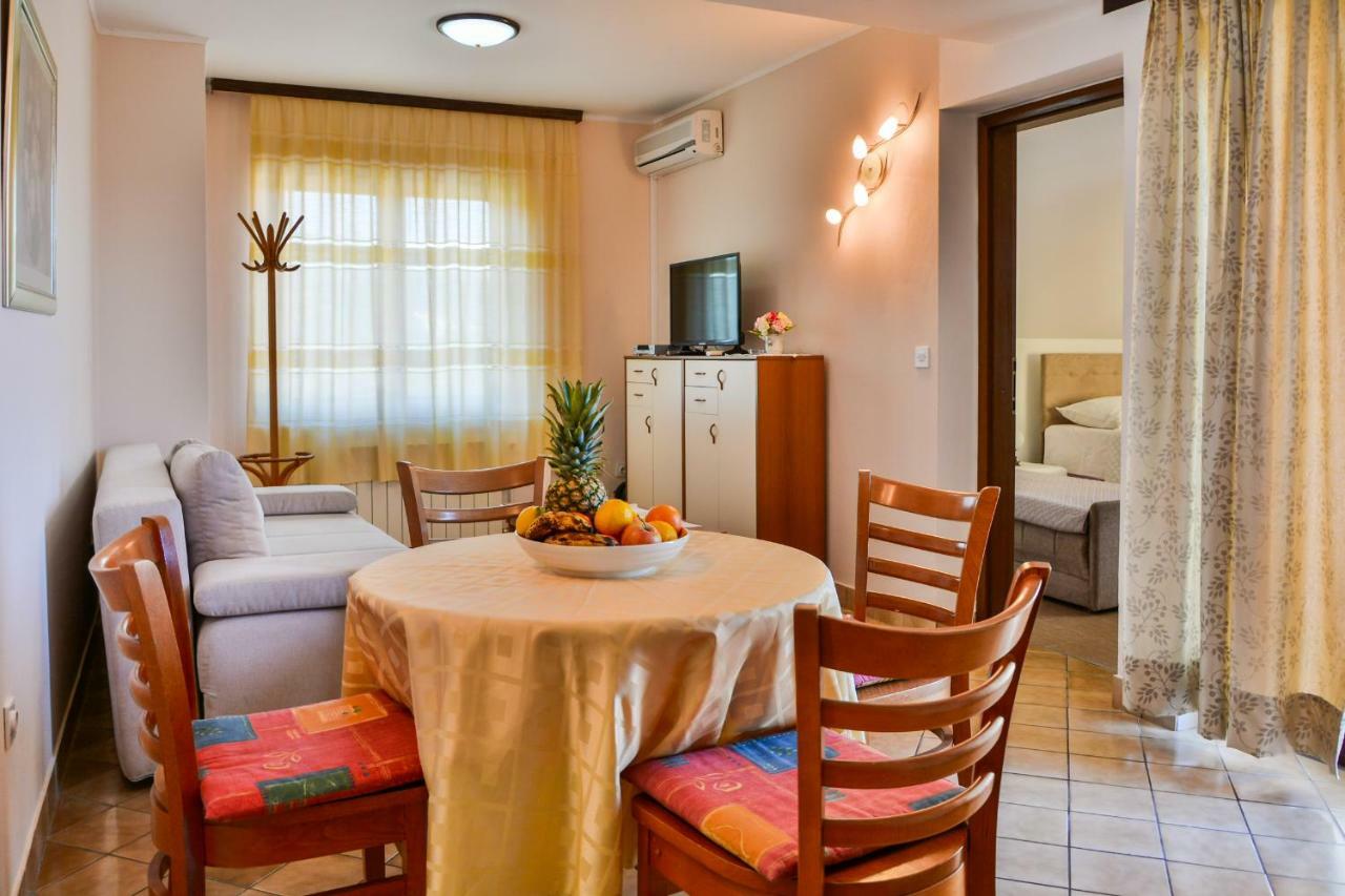 Bella Vista Apartments Crikvenica Bagian luar foto